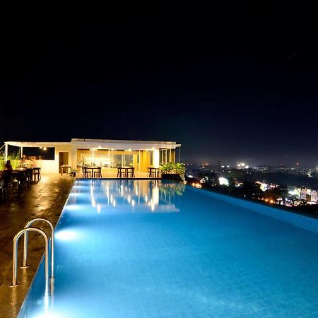 Student Park Hotel Jogyakarta Zewnętrze zdjęcie