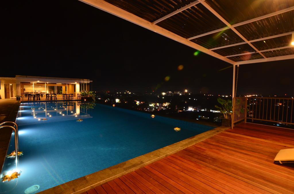 Student Park Hotel Jogyakarta Zewnętrze zdjęcie
