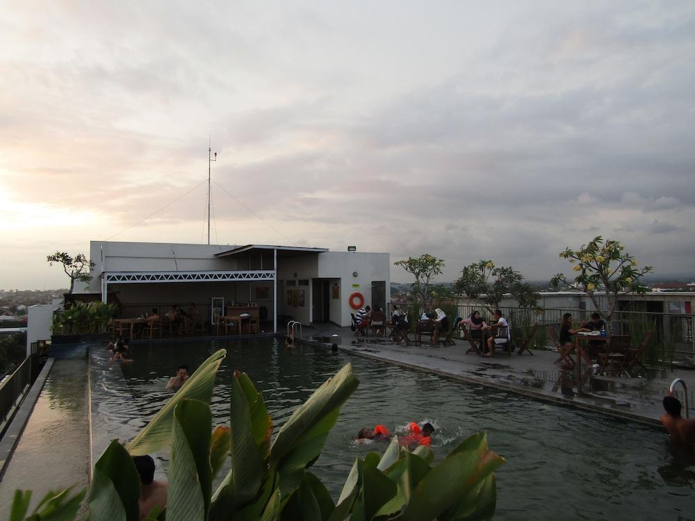 Student Park Hotel Jogyakarta Zewnętrze zdjęcie