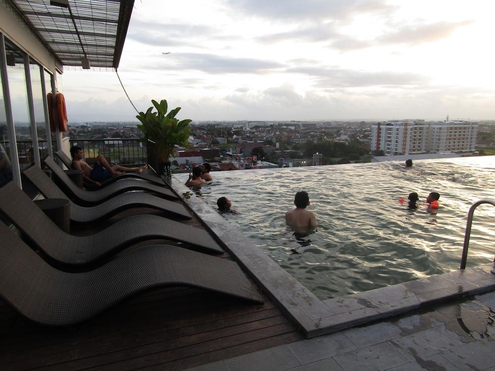 Student Park Hotel Jogyakarta Zewnętrze zdjęcie