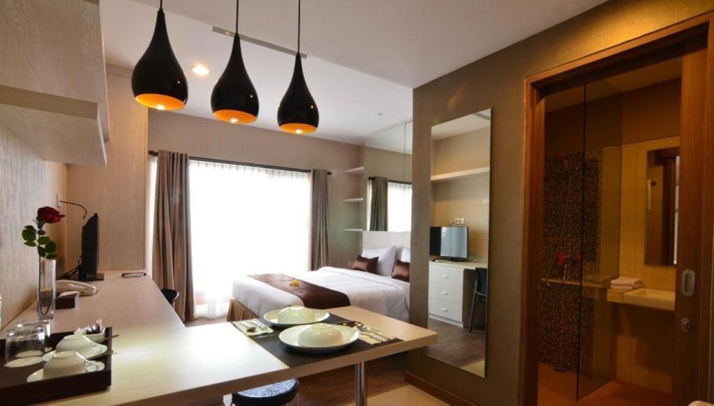 Student Park Hotel Jogyakarta Zewnętrze zdjęcie
