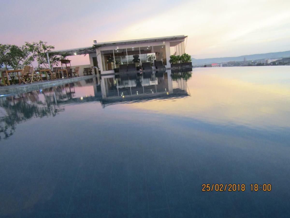 Student Park Hotel Jogyakarta Zewnętrze zdjęcie